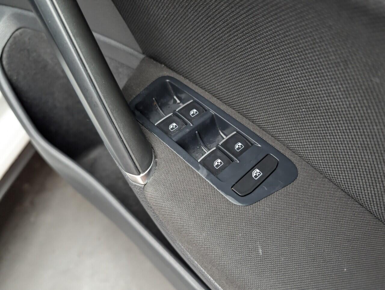 Used Volkswagen Golf 2018 for sale - 76425005: Photo 22