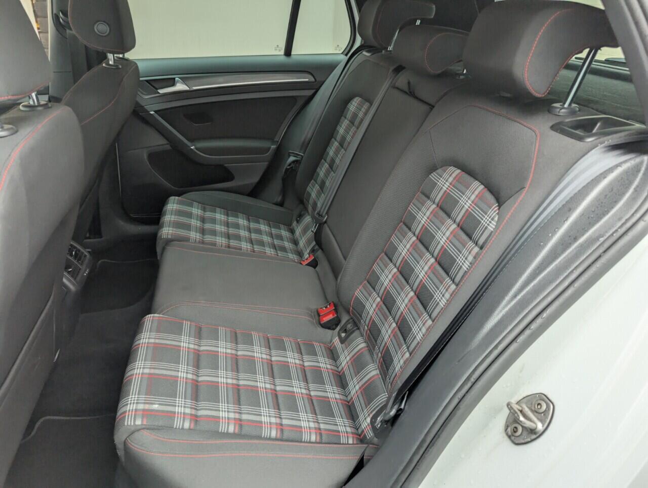 Used Volkswagen Golf 2018 for sale - 76425005: Photo 28