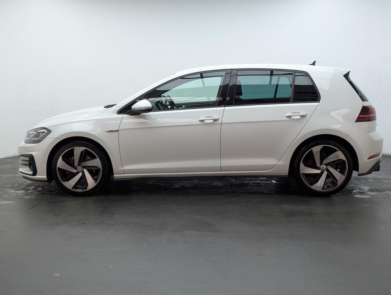 Used Volkswagen Golf 2018 for sale - 76425005: Photo 5