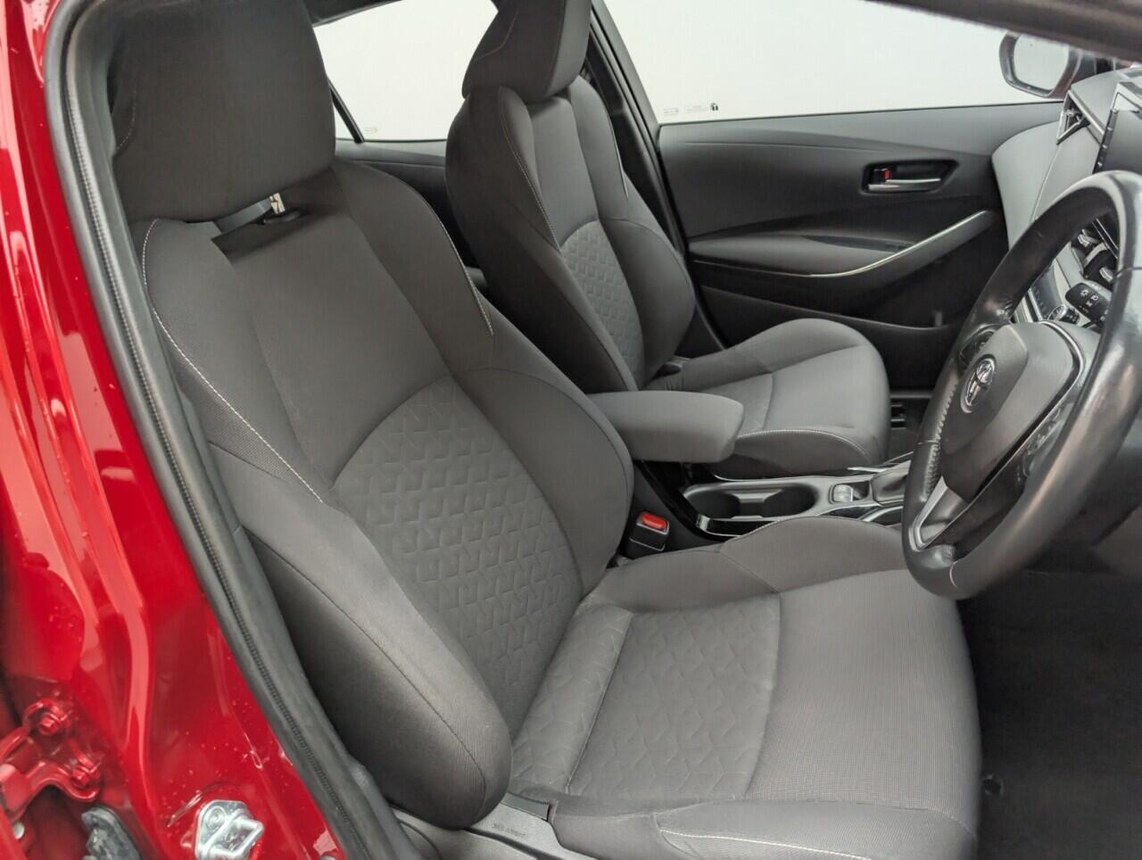 Used Toyota Corolla 2021 for sale - 76473664: Photo 12