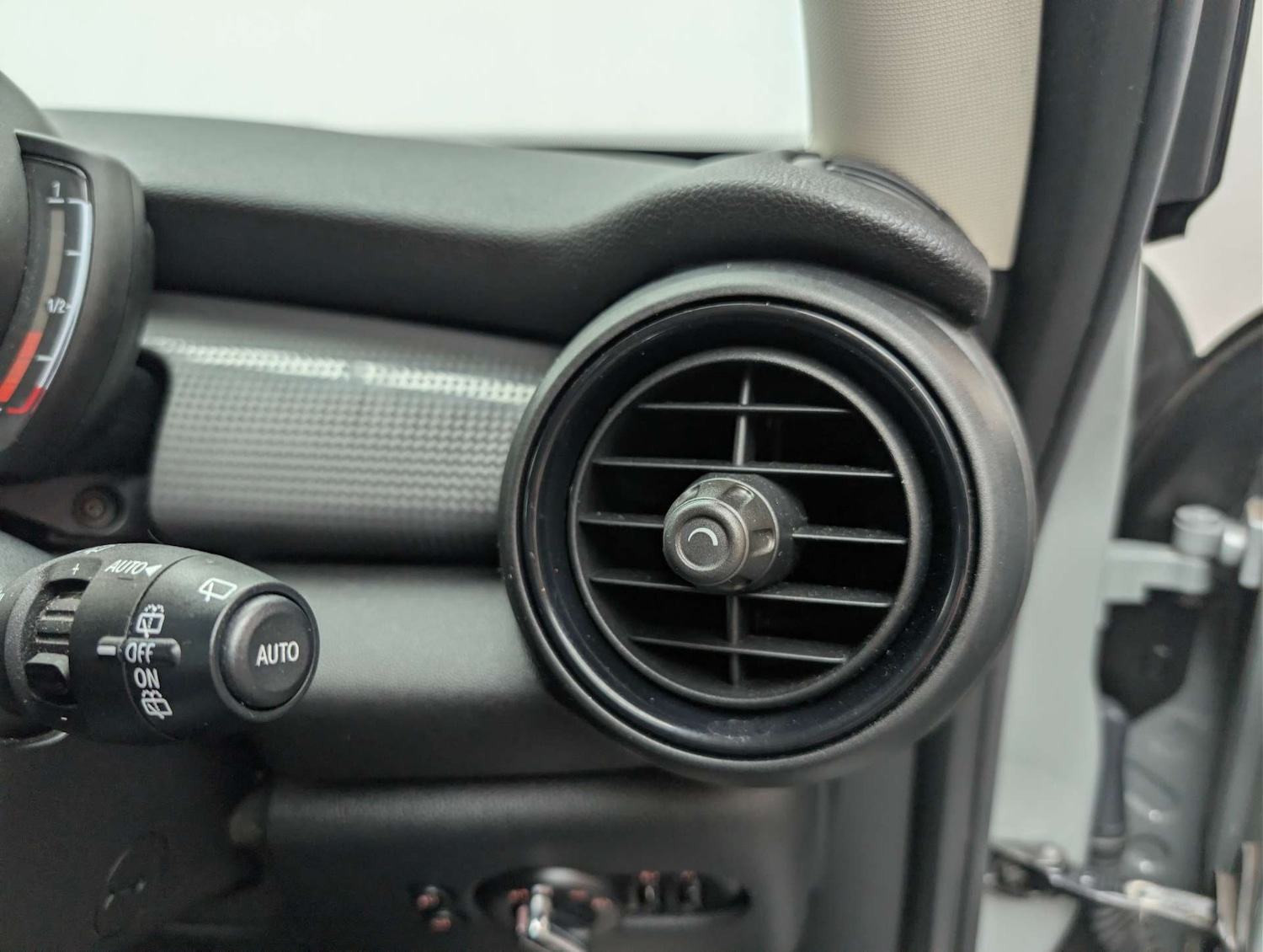 Used MINI Hatch 2017 for sale - 78179664: Photo 23