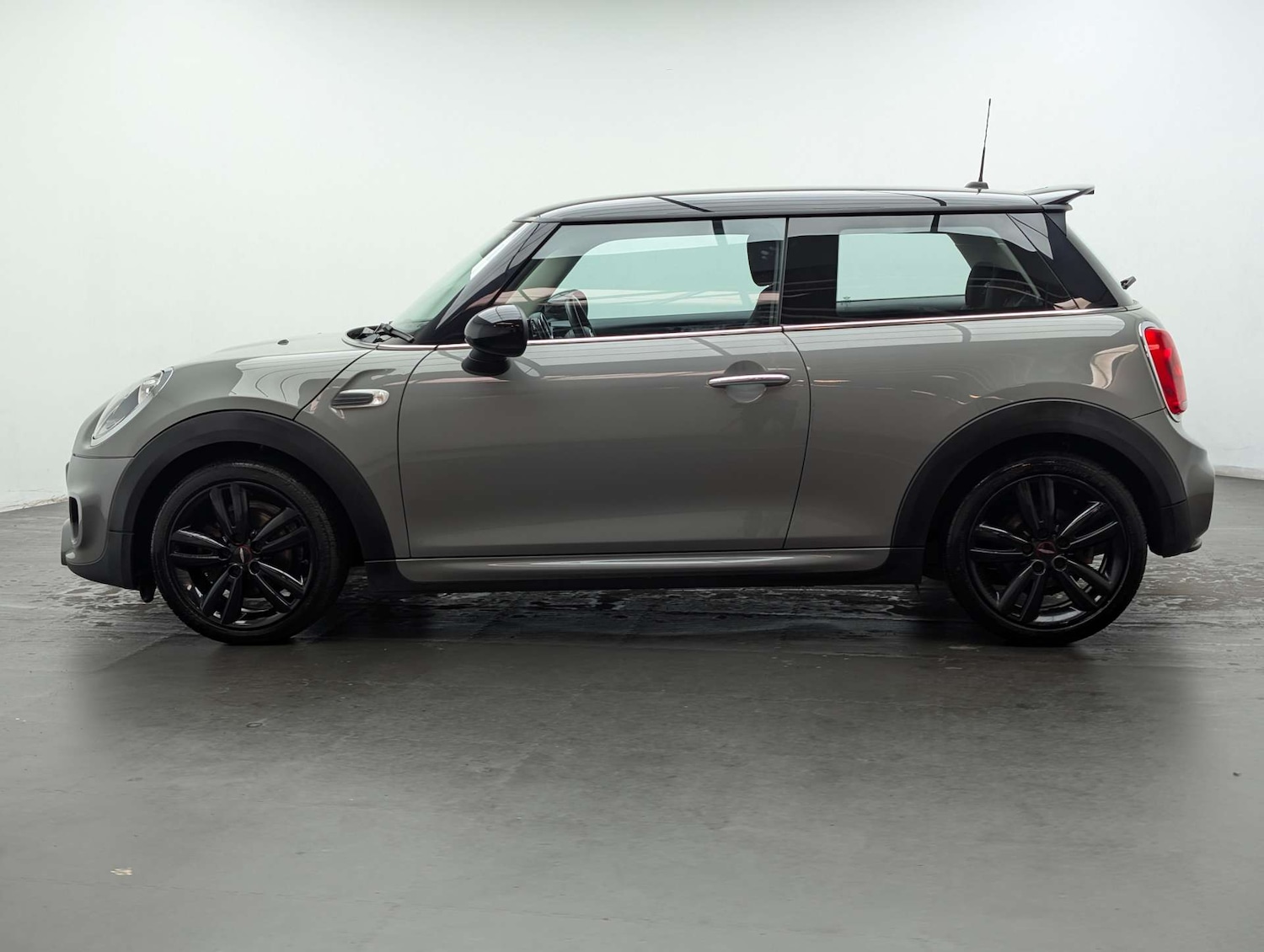 Used MINI Hatch 2017 for sale - 78179664: Photo 6