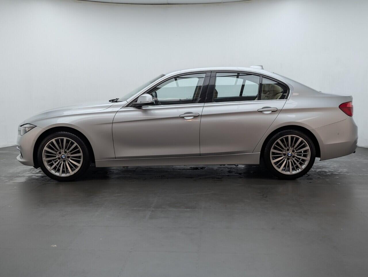 Used BMW 3 Series 2016 for sale - 76521494: Photo 5