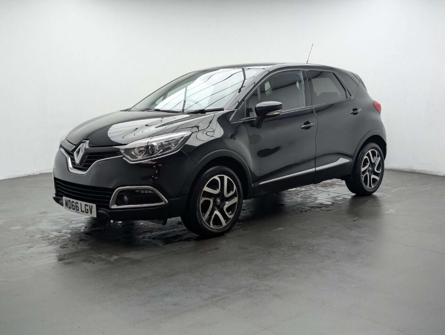 Used Renault Captur 2016 for sale - 77713237: Photo 4