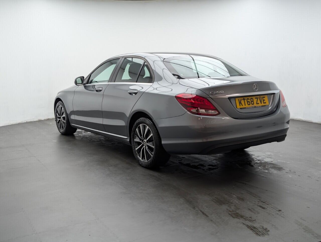 Used Mercedes-Benz C Class for sale - 76998990: Photo 6