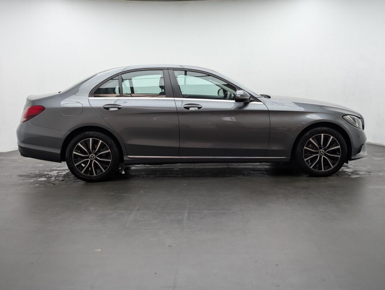 Used Mercedes-Benz C Class for sale - 76998990: Photo 9