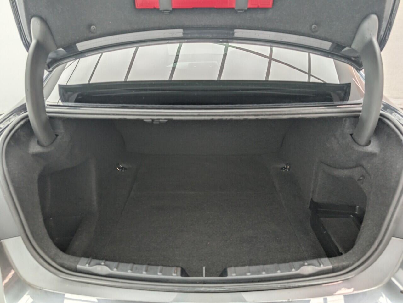 Used BMW 3 Series 2017 for sale - 76423384: Photo 12