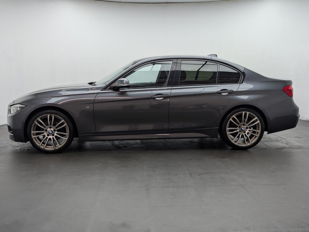 Used BMW 3 Series 2017 for sale - 76423384: Photo 8