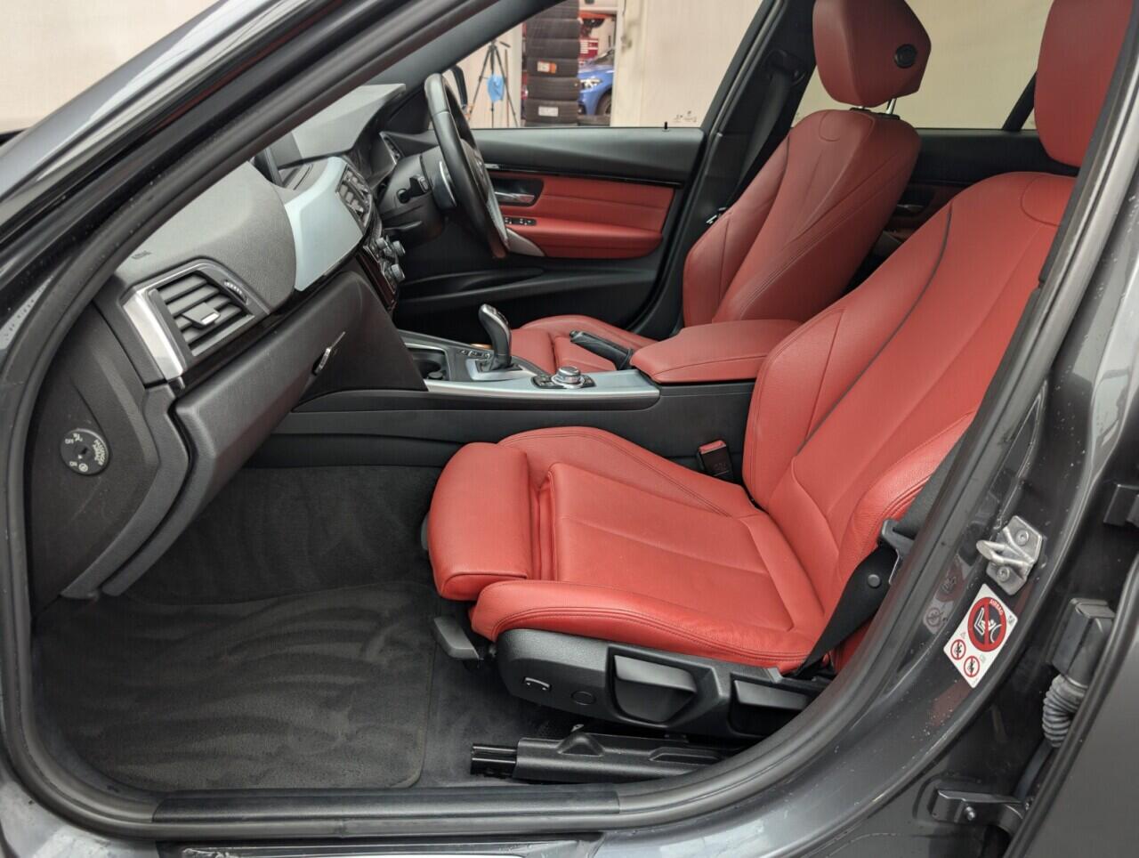 Used BMW 3 Series 2017 for sale - 76423384: Photo 9