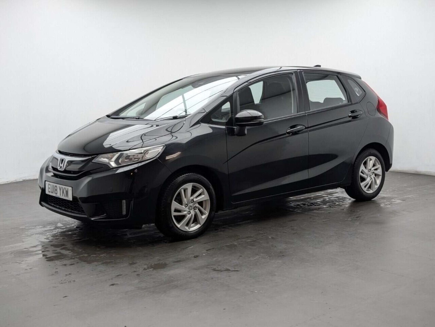 Used Honda Jazz 2018 for sale - 77713769: Photo 4