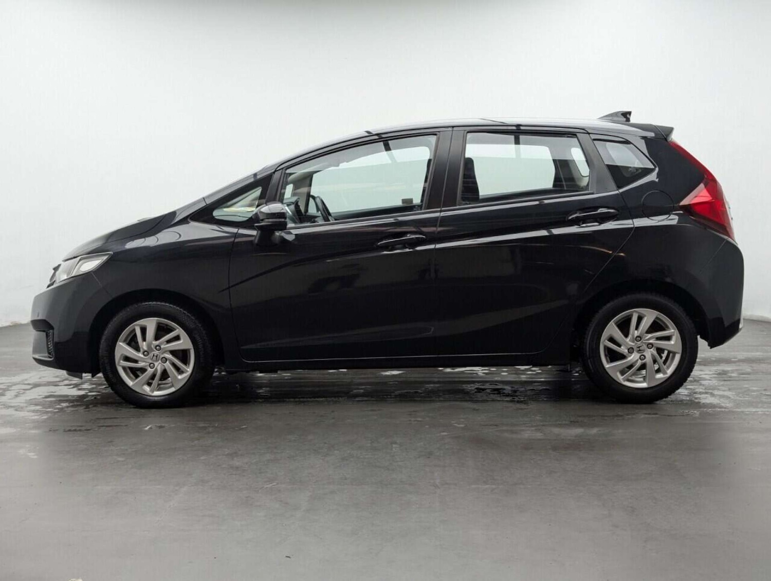 Used Honda Jazz 2018 for sale - 77713769: Photo 5