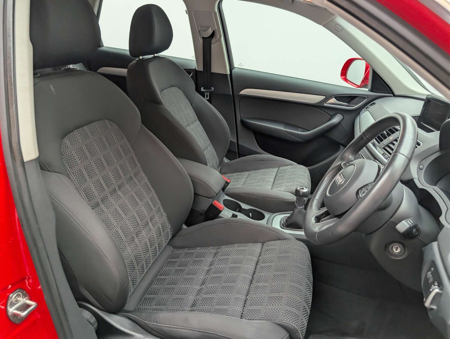 Used Audi Q3 2018 for sale - 77933980: Photo 23