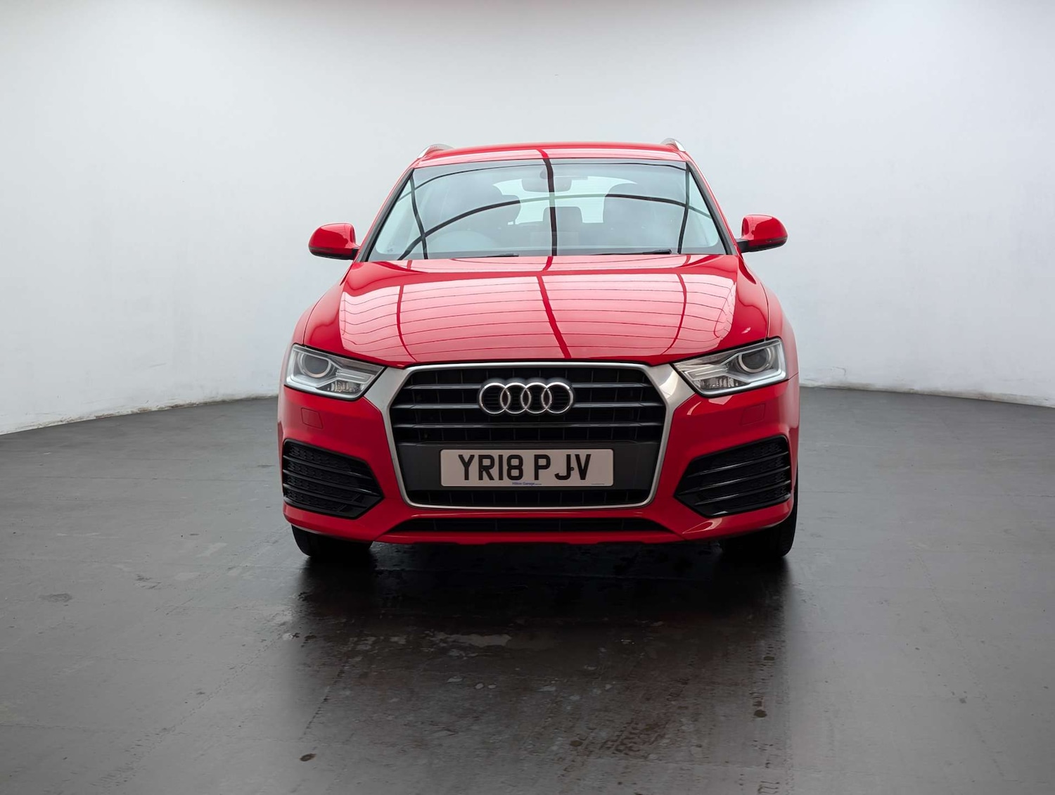 Used Audi Q3 2018 for sale - 77933980: Photo 3