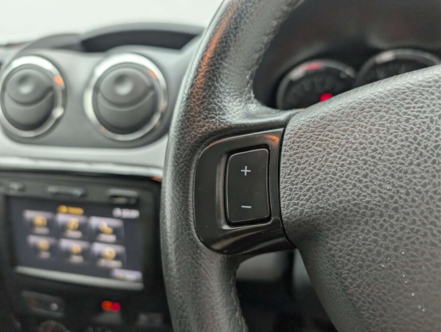 Used Dacia Duster 2015 for sale - 77713349: Photo 16