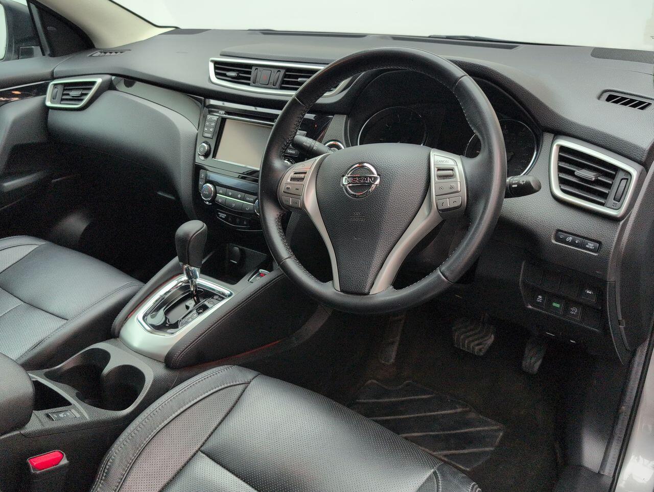 Used Nissan Qashqai 2017 for sale - 76800839: Photo 11