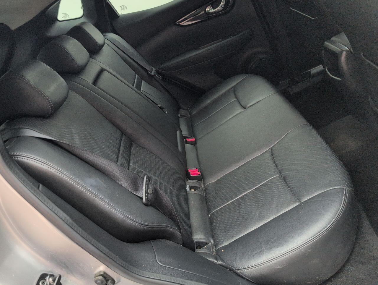 Used Nissan Qashqai 2017 for sale - 76800839: Photo 25