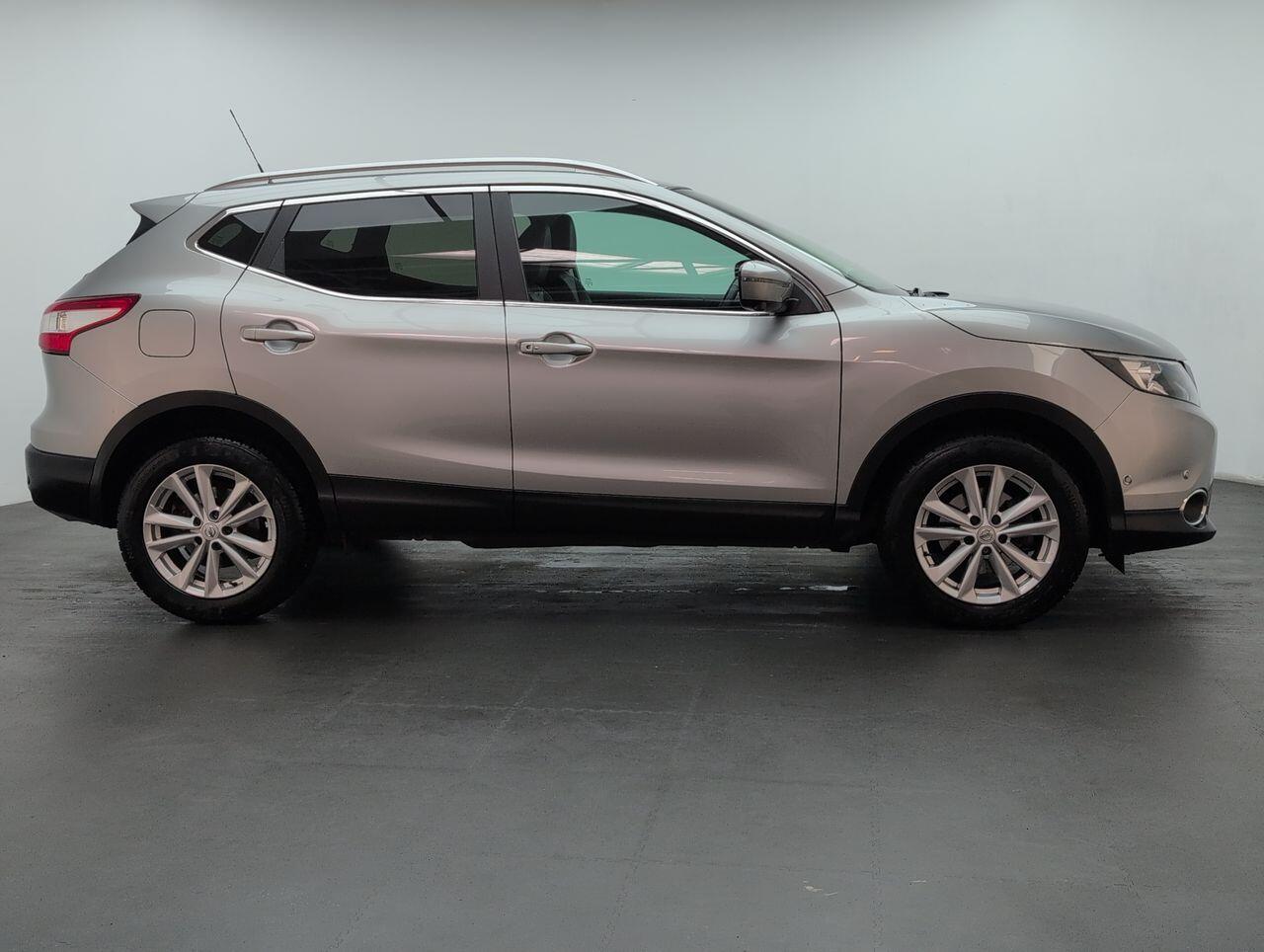 Used Nissan Qashqai 2017 for sale - 76800839: Photo 9
