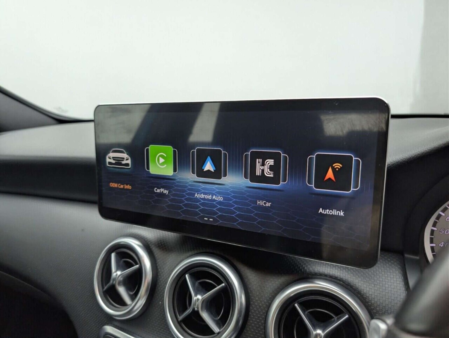 Used Mercedes-Benz A-Class 2015 for sale - 77713207: Photo 13