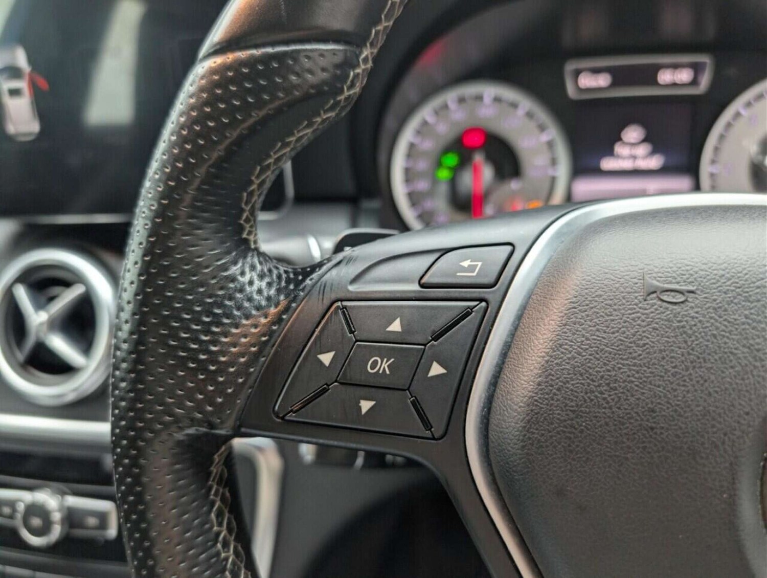 Used Mercedes-Benz A-Class 2015 for sale - 77713207: Photo 17