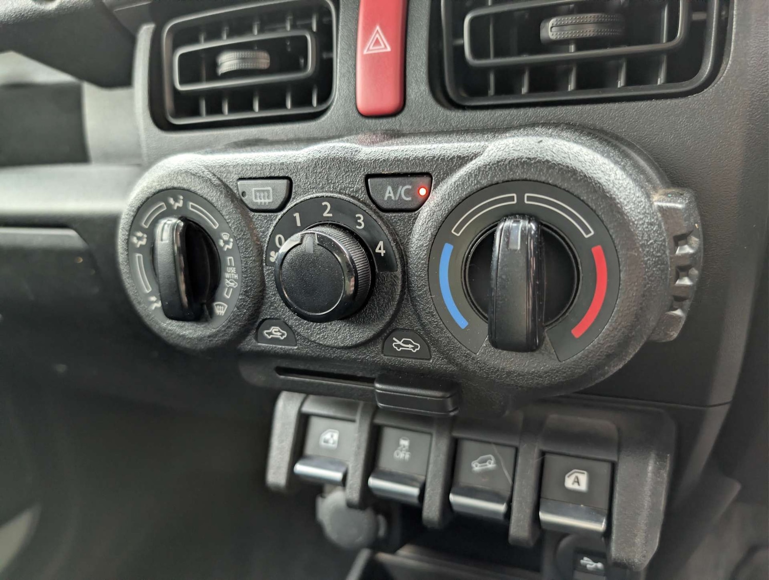 Used Suzuki Jimny 2021 for sale - 78094538: Photo 29