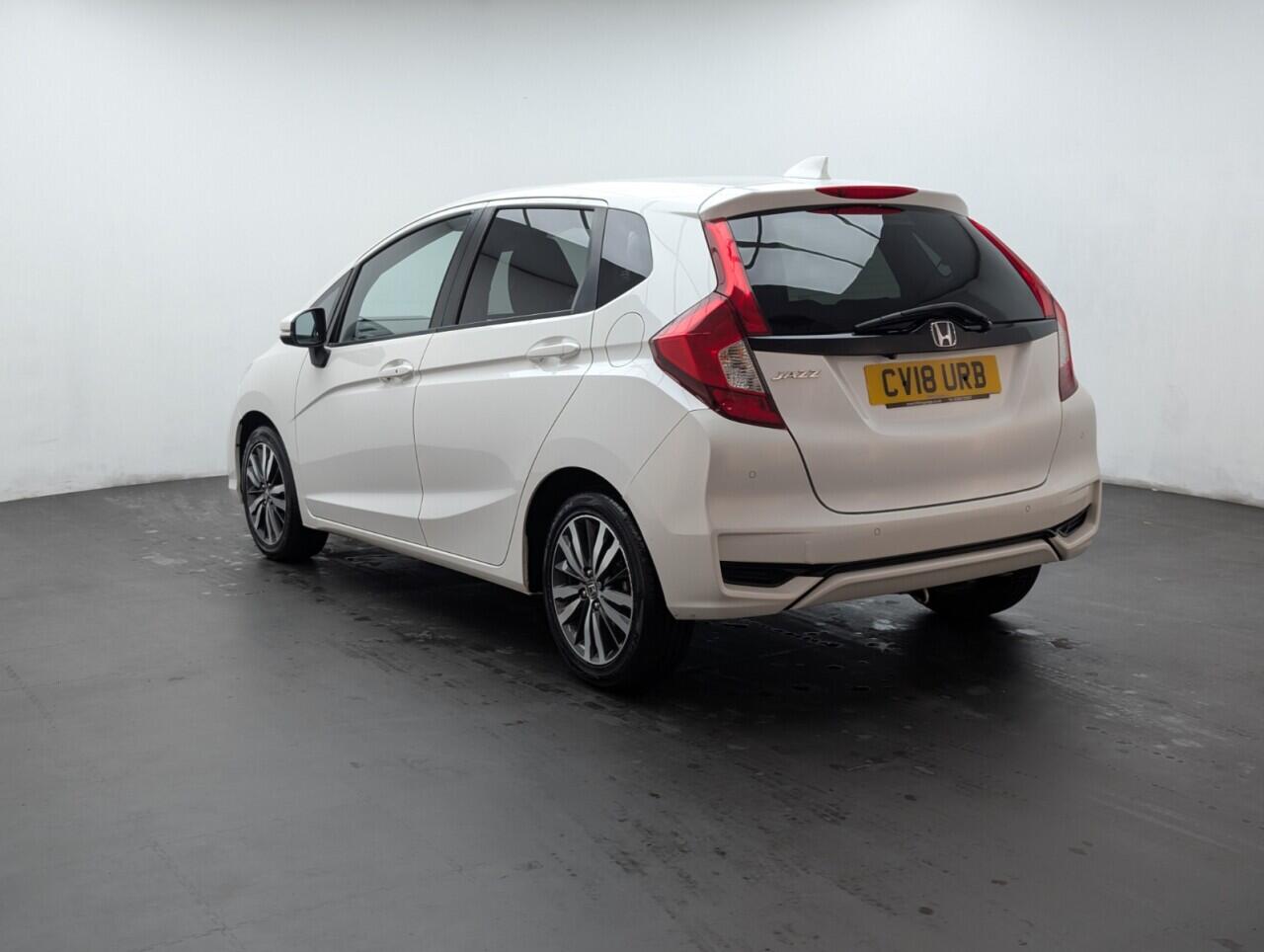 Used Honda Jazz 2018 for sale - 76423171: Photo 6