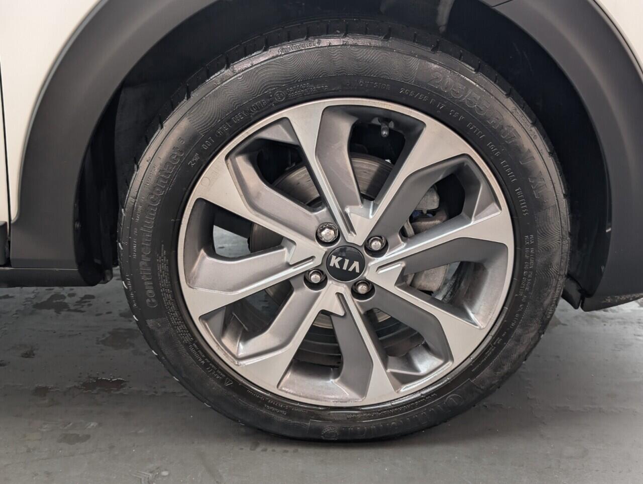 Used Kia Stonic 2019 for sale - 76424986: Photo 10