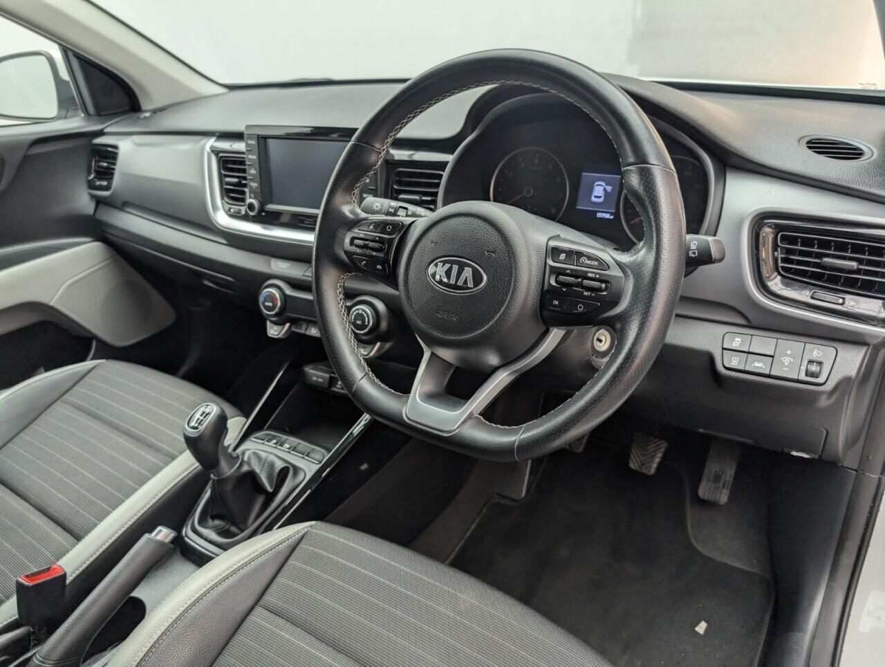 Used Kia Stonic 2019 for sale - 76424986: Photo 11