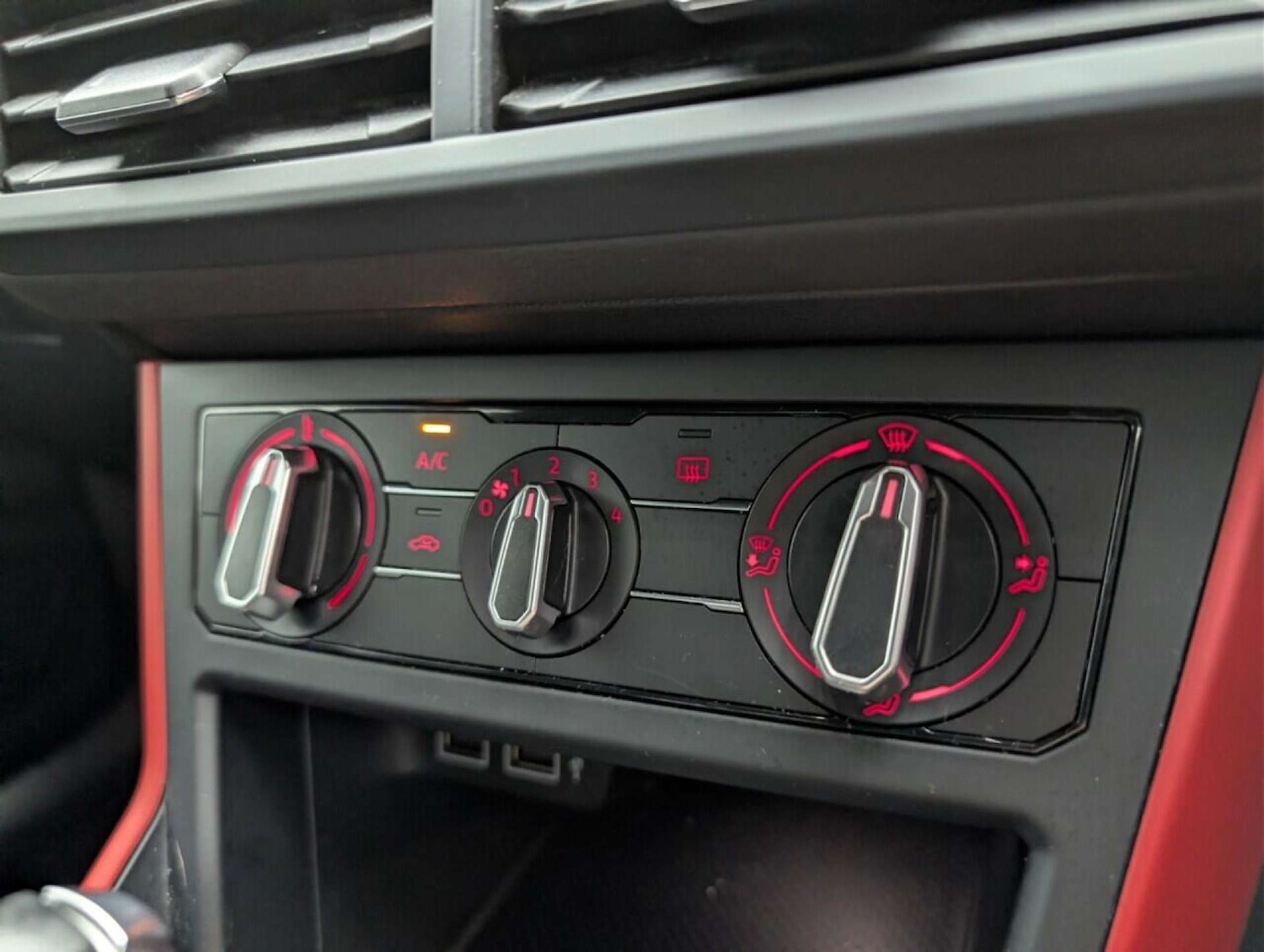 Used Volkswagen Polo 2019 for sale - 77802756: Photo 15