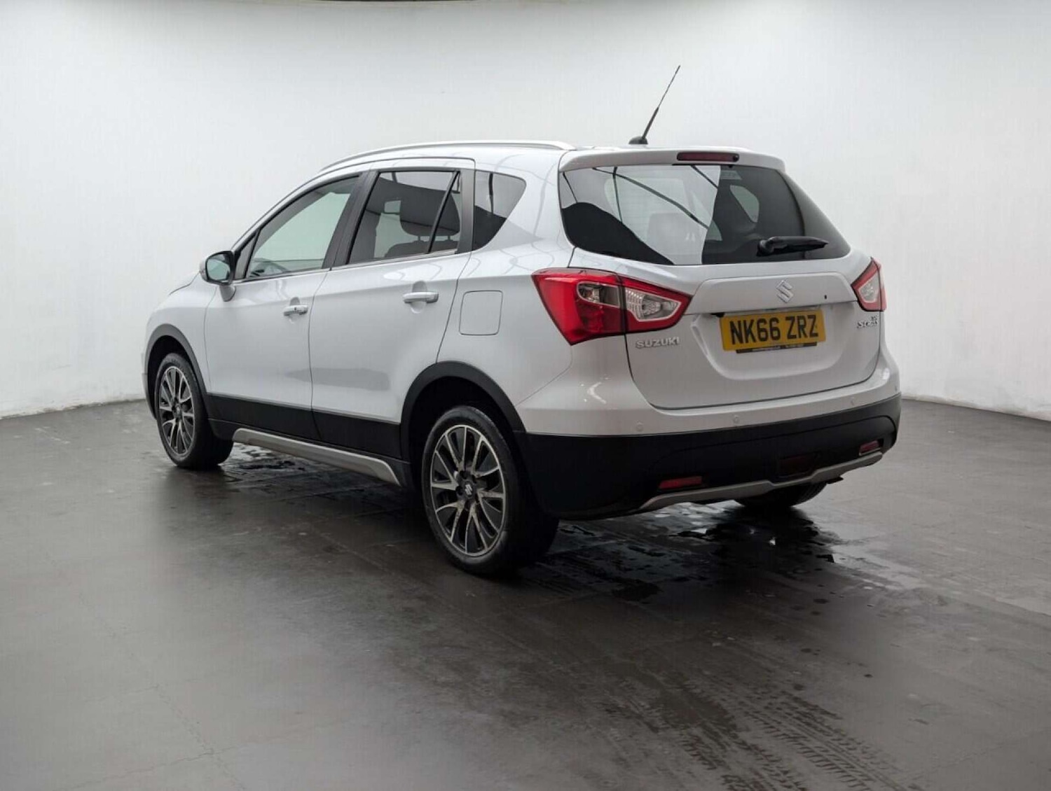 Used Suzuki SX4 S-Cross 2016 for sale - 77714014: Photo 6