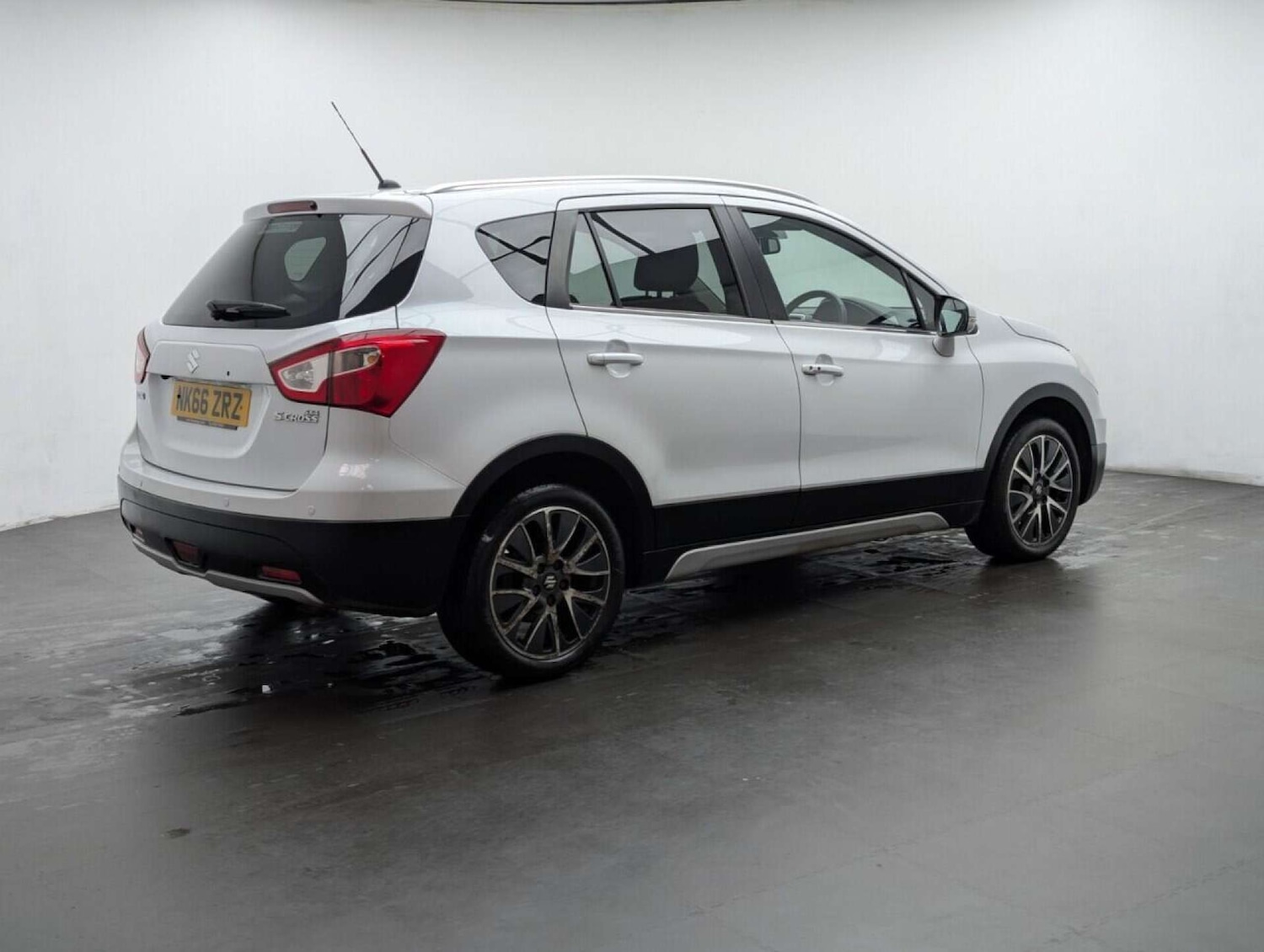 Used Suzuki SX4 S-Cross 2016 for sale - 77714014: Photo 8