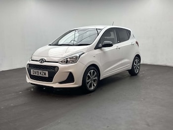 Used Hyundai i10 2019 for sale - 79276818: Photo