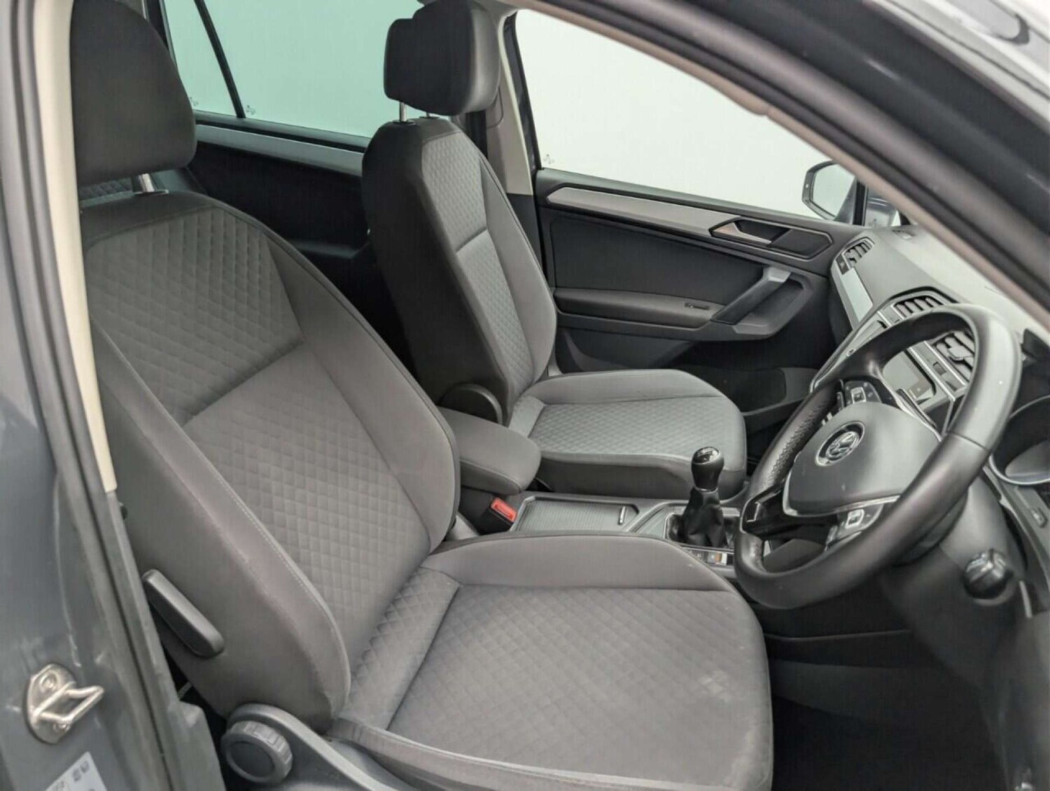 Used Volkswagen Tiguan 2020 for sale - 77714353: Photo 12