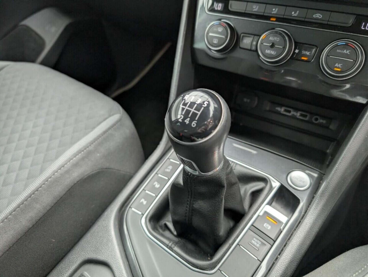 Used Volkswagen Tiguan 2020 for sale - 77714353: Photo 16