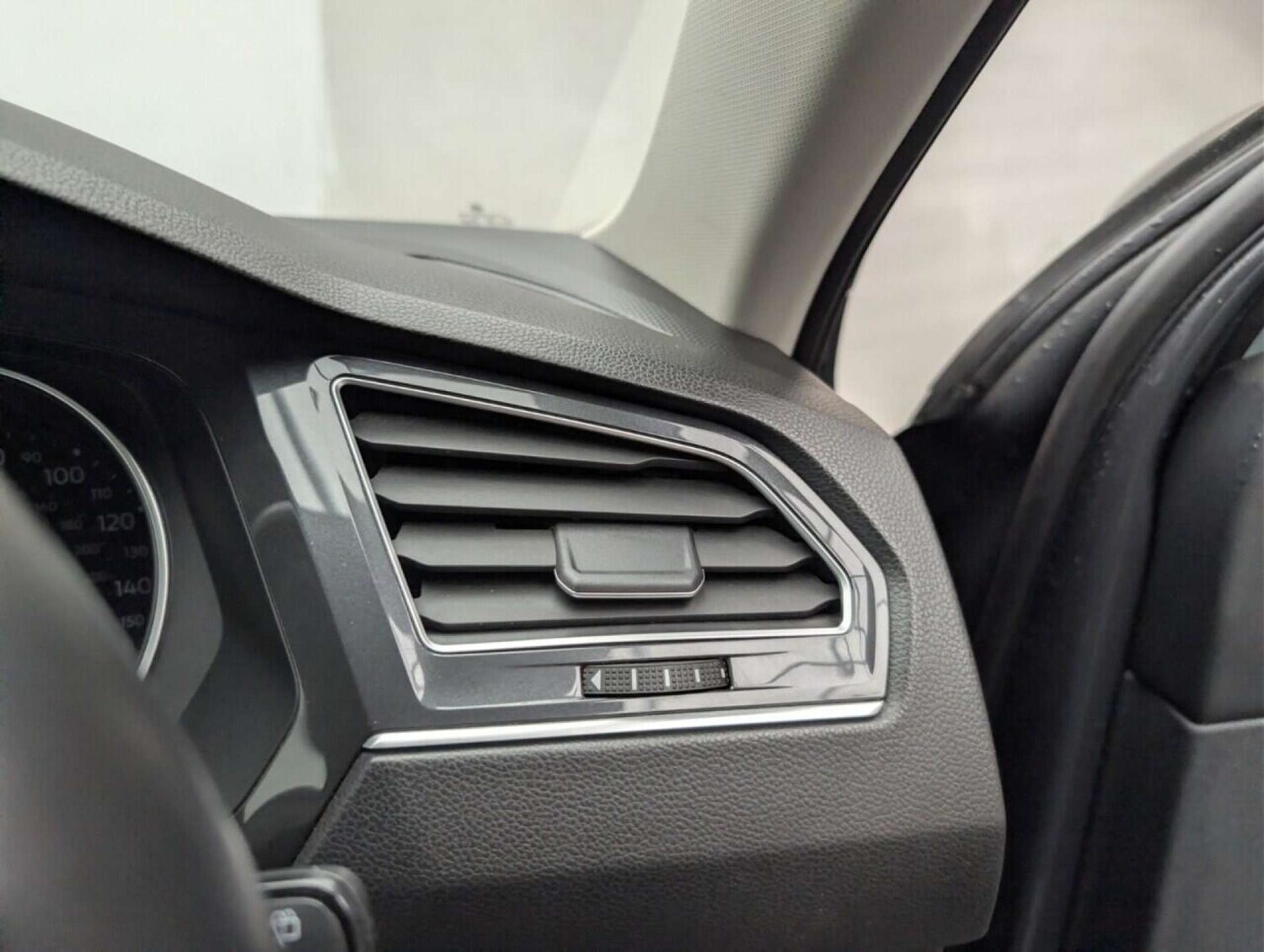 Used Volkswagen Tiguan 2020 for sale - 77714353: Photo 20