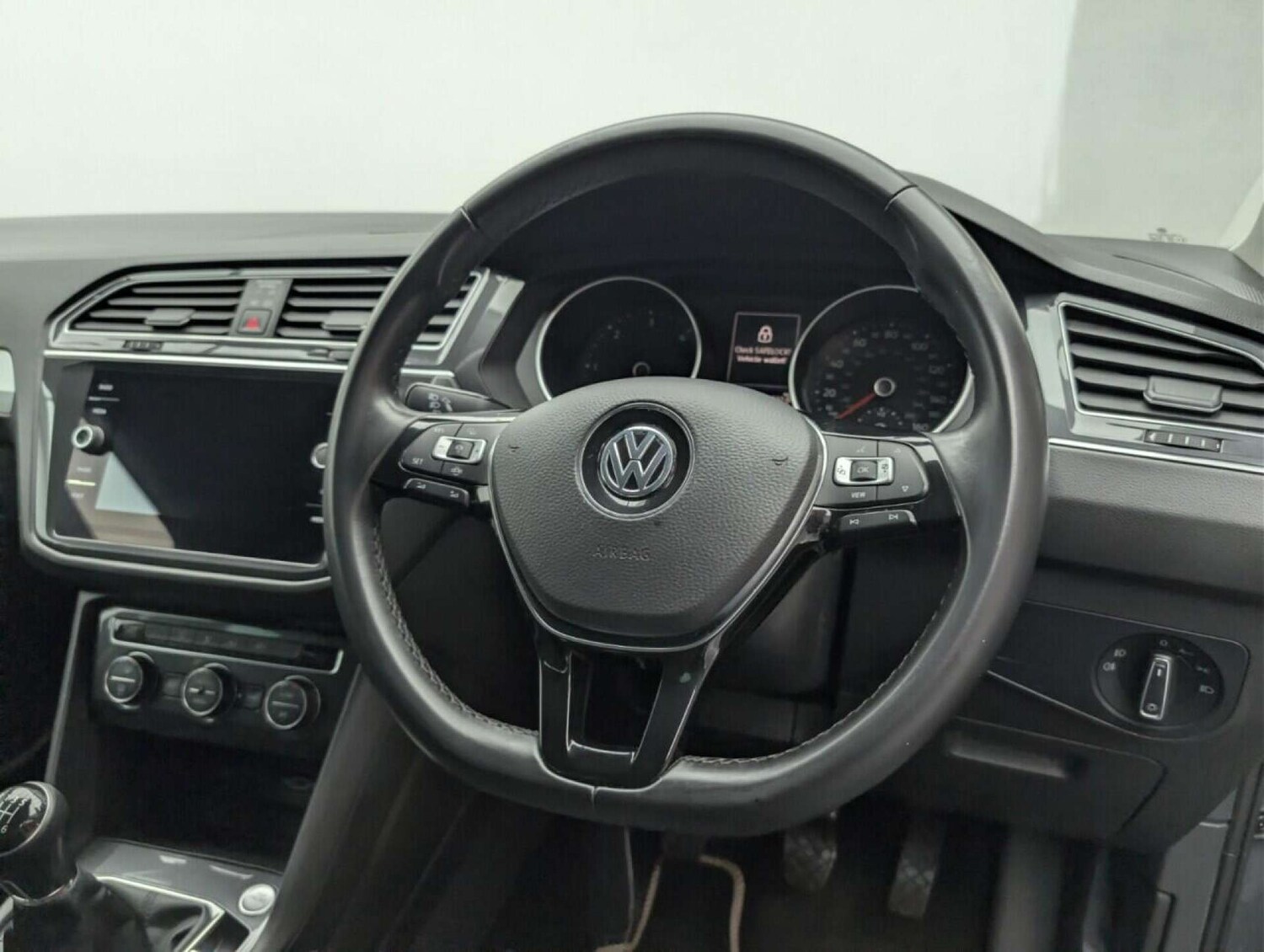Used Volkswagen Tiguan 2020 for sale - 77714353: Photo 22