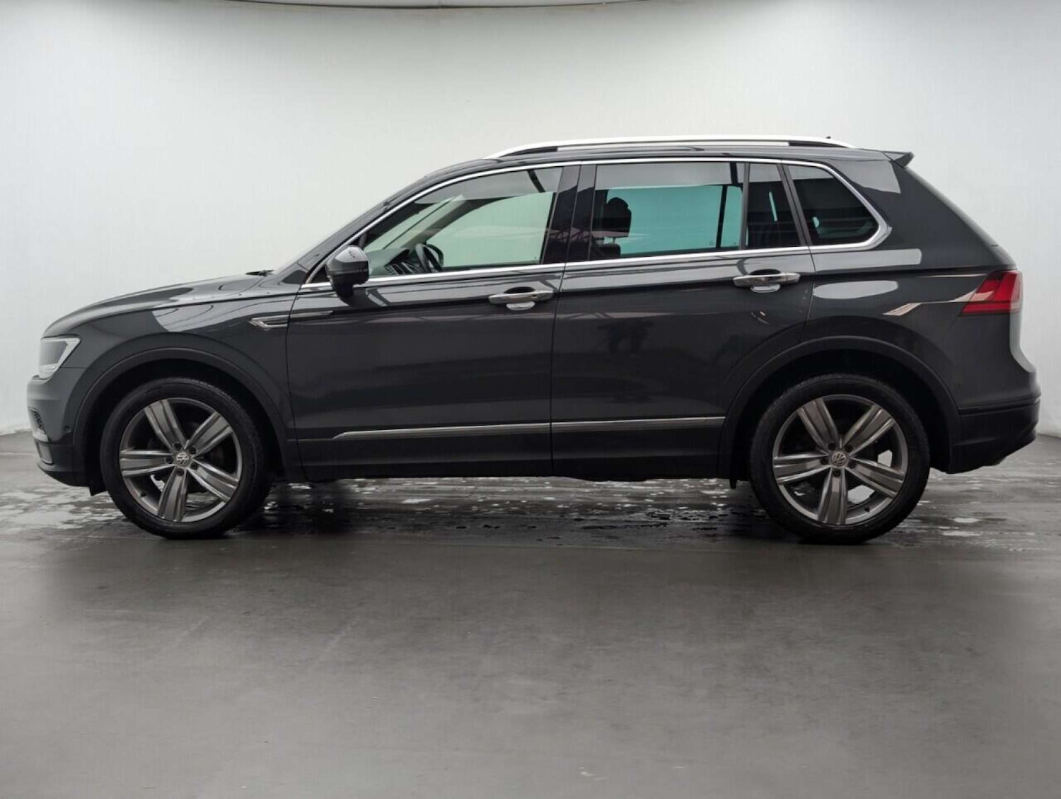 Used Volkswagen Tiguan 2020 for sale - 77714353: Photo 5