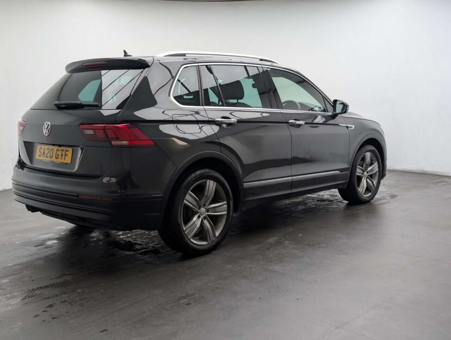 Used Volkswagen Tiguan 2020 for sale - 77714353: Photo 8