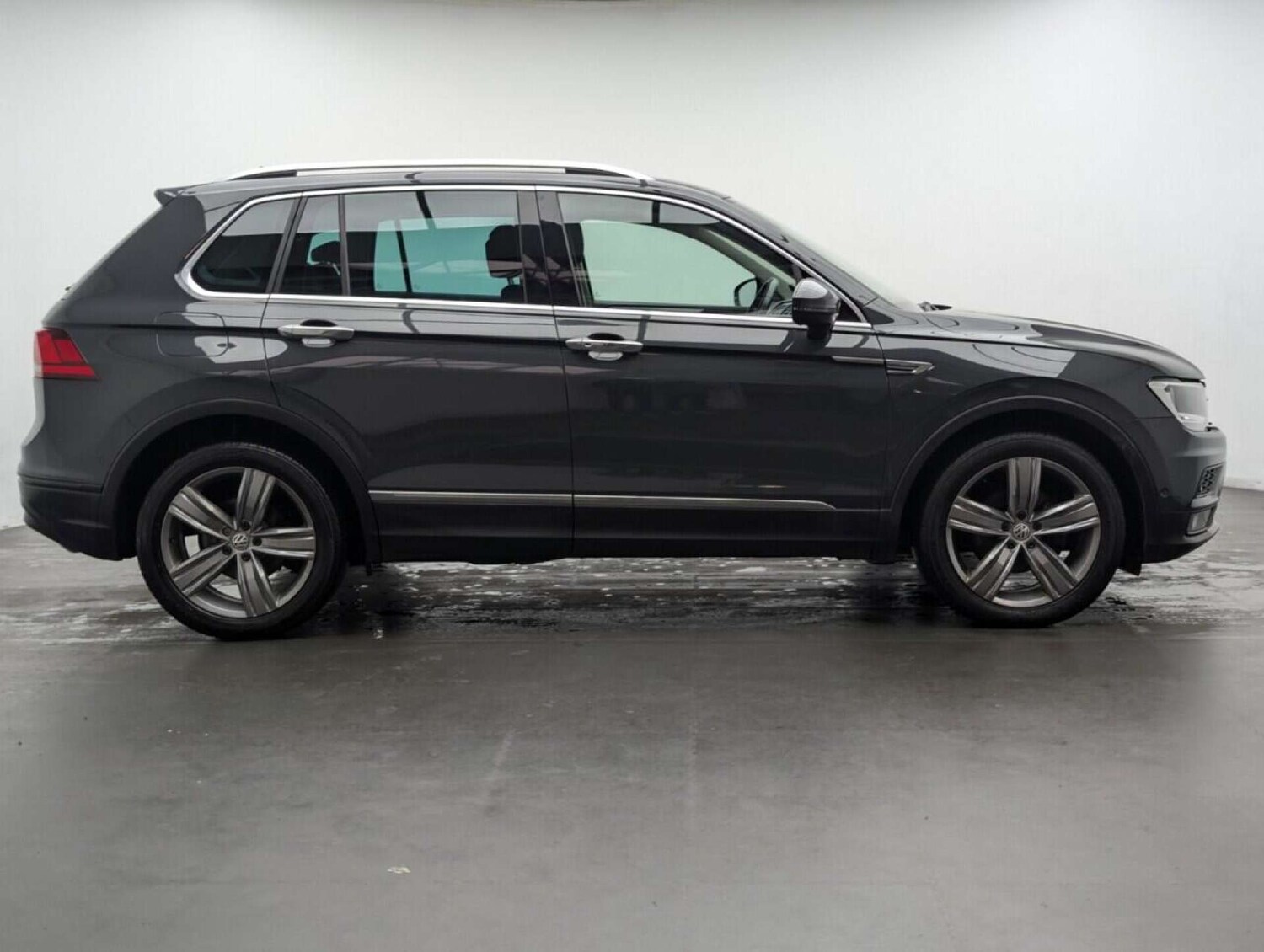 Used Volkswagen Tiguan 2020 for sale - 77714353: Photo 9