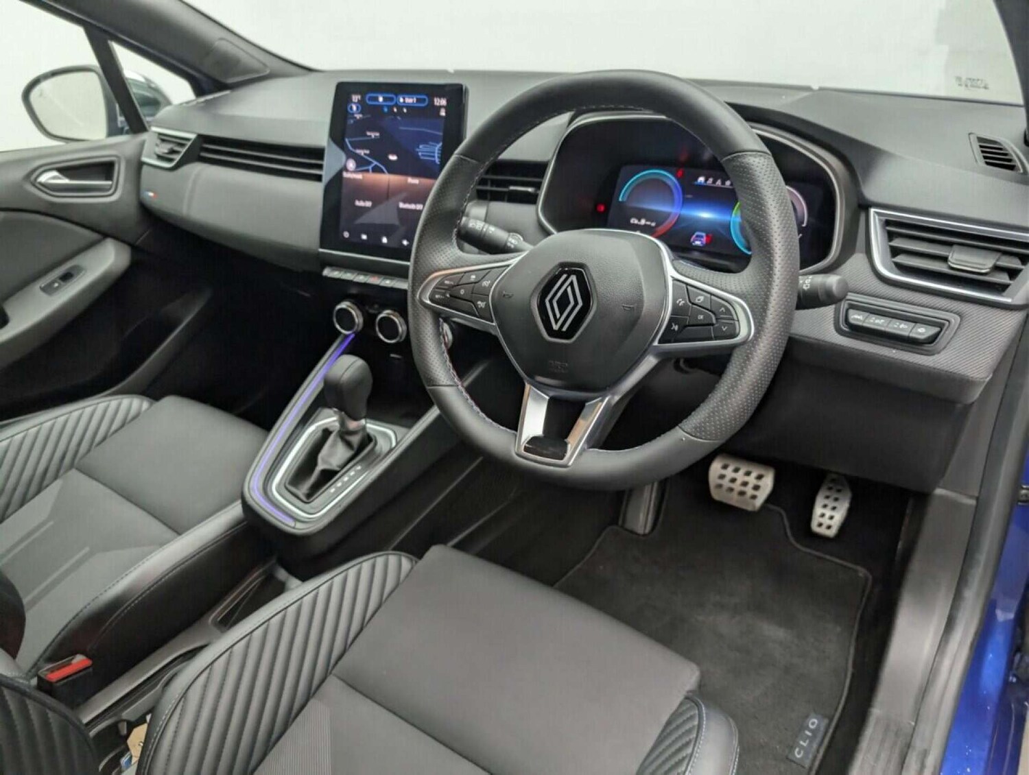 Used Renault Clio 2023 for sale - 77714025: Photo 11