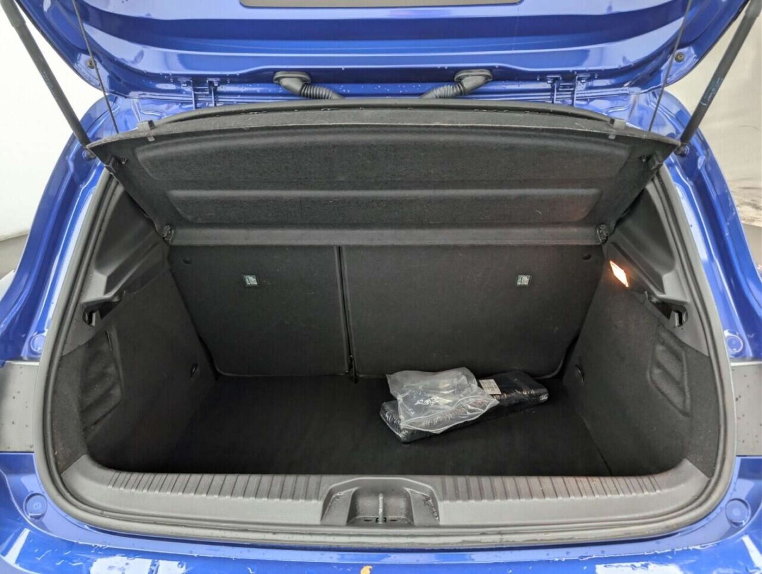 Used Renault Clio 2023 for sale - 77714025: Photo 24