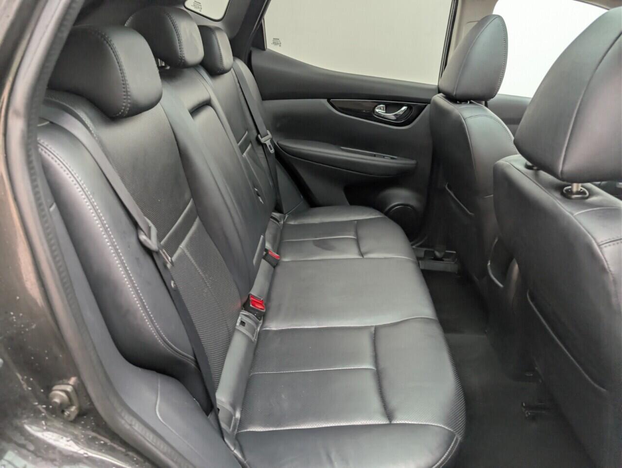 Used Nissan Qashqai 2017 for sale - 76952963: Photo 26