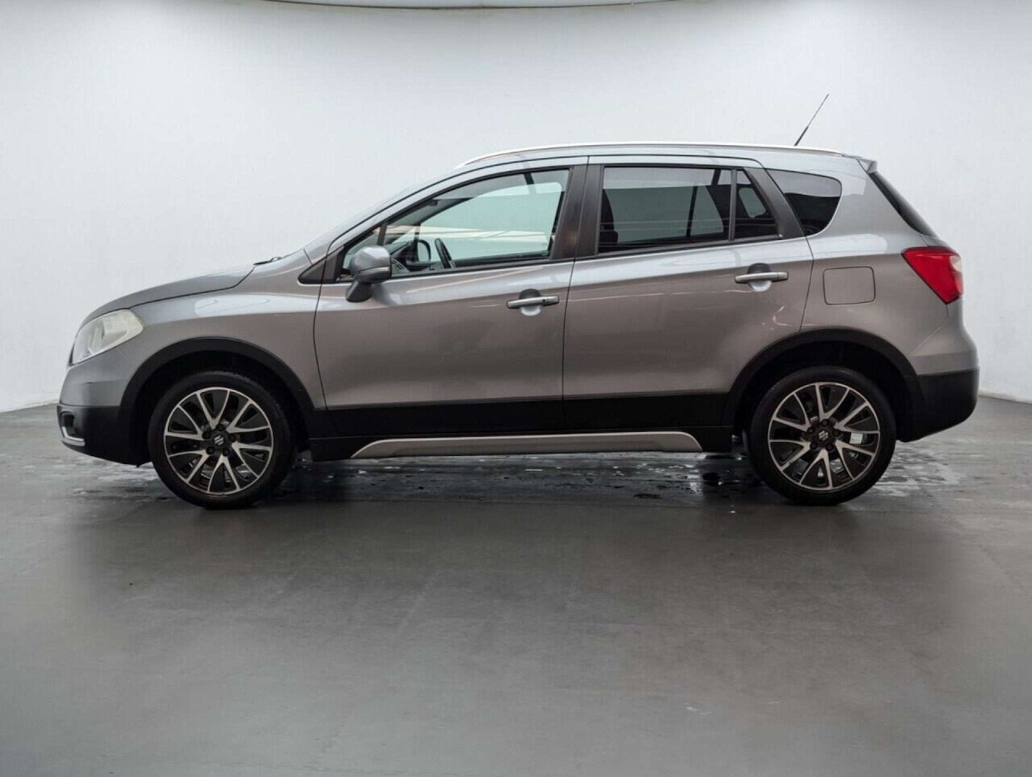 Used Suzuki SX4 S-Cross 2016 for sale - 77714645: Photo 5