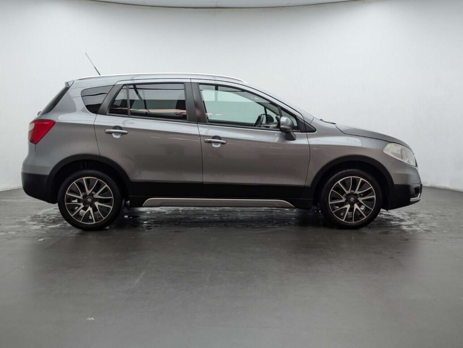 Used Suzuki SX4 S-Cross 2016 for sale - 77714645: Photo 9