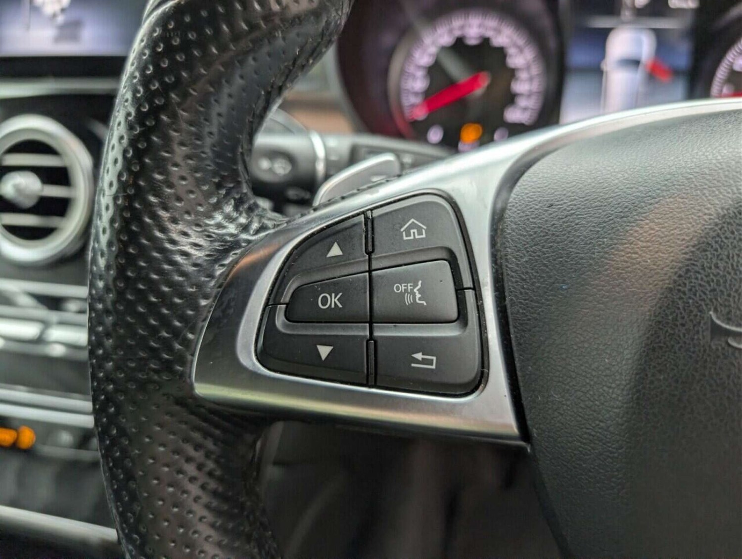 Used Mercedes-Benz GLC 2018 for sale - 77713410: Photo 19