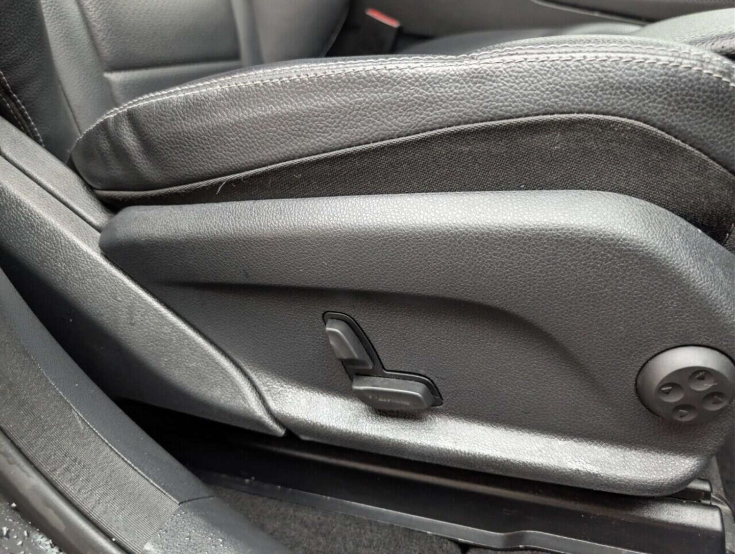 Used Mercedes-Benz GLC 2018 for sale - 77713410: Photo 23