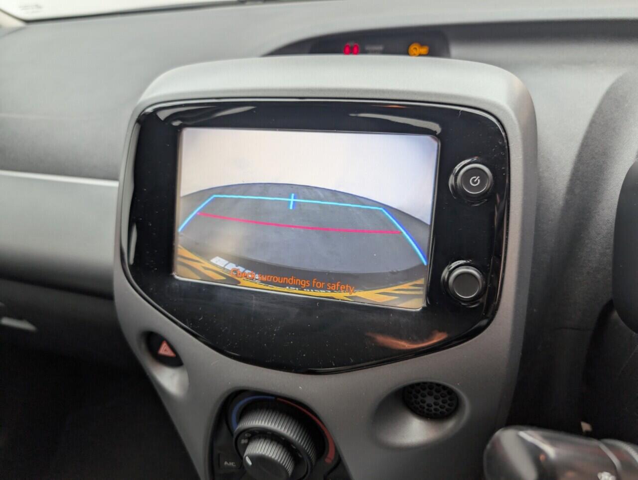 Used Toyota AYGO 2019 for sale - 76424899: Photo 15