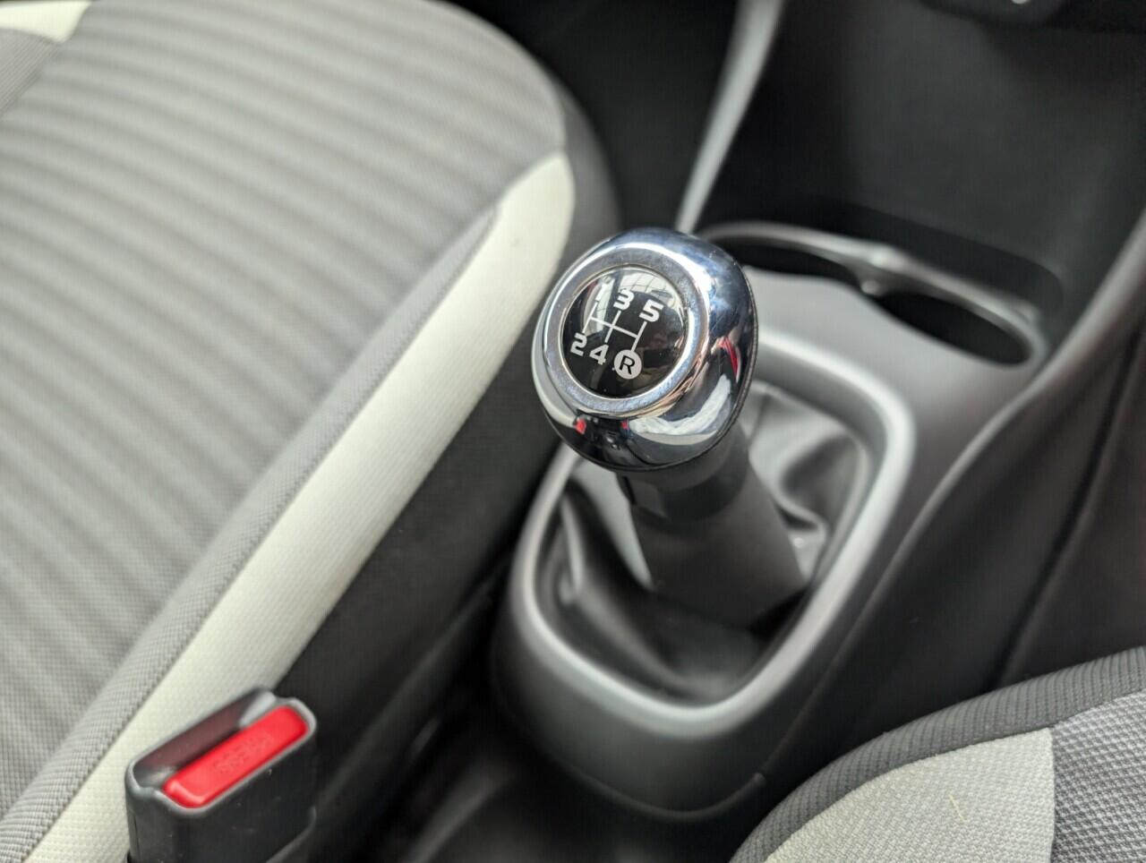 Used Toyota AYGO 2019 for sale - 76424899: Photo 17