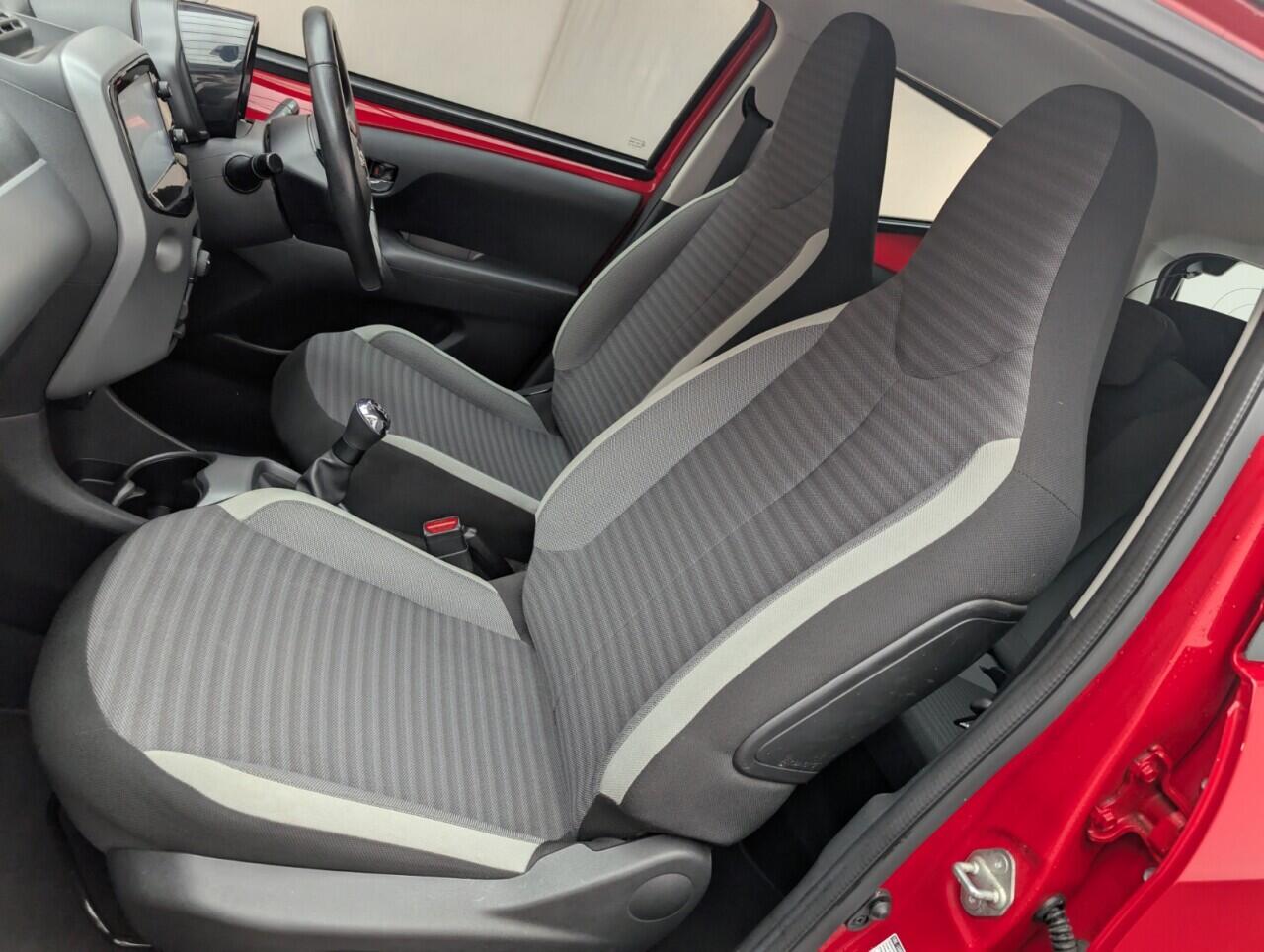 Used Toyota AYGO 2019 for sale - 76424899: Photo 28