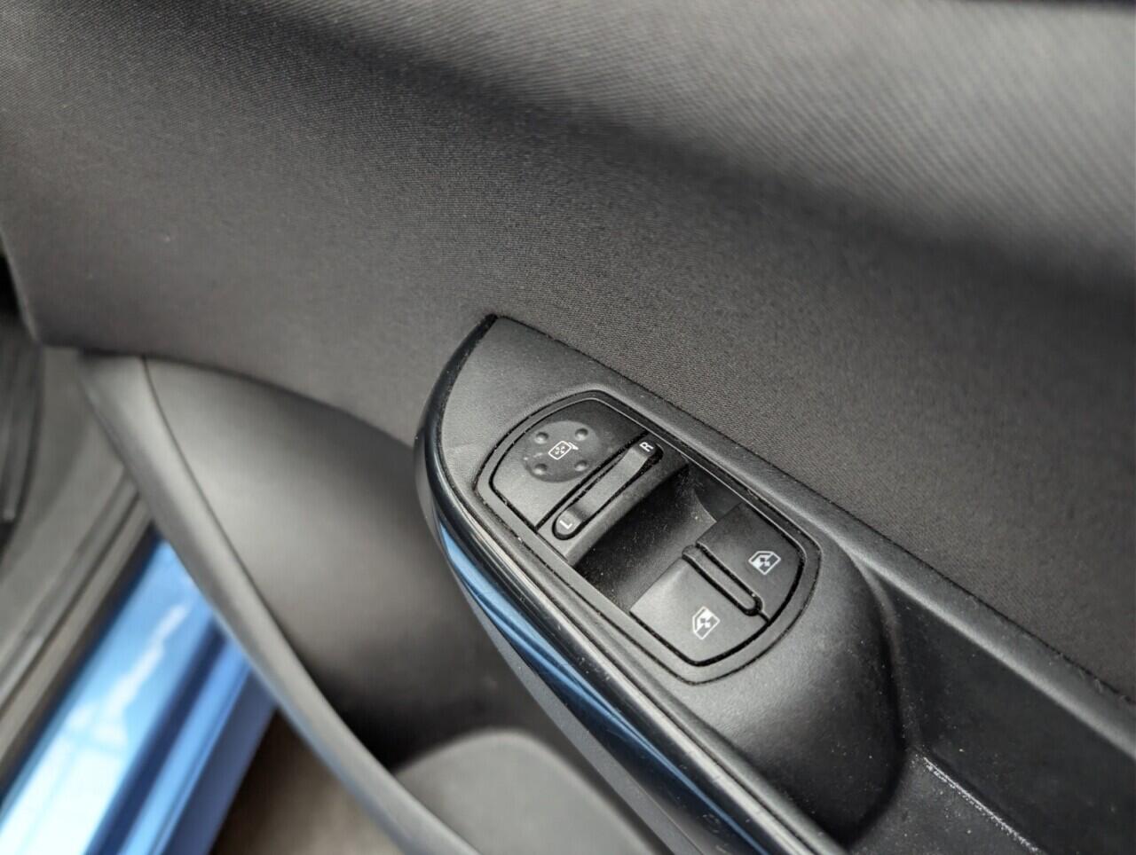 Used Vauxhall Corsa 2017 for sale - 77097781: Photo 32