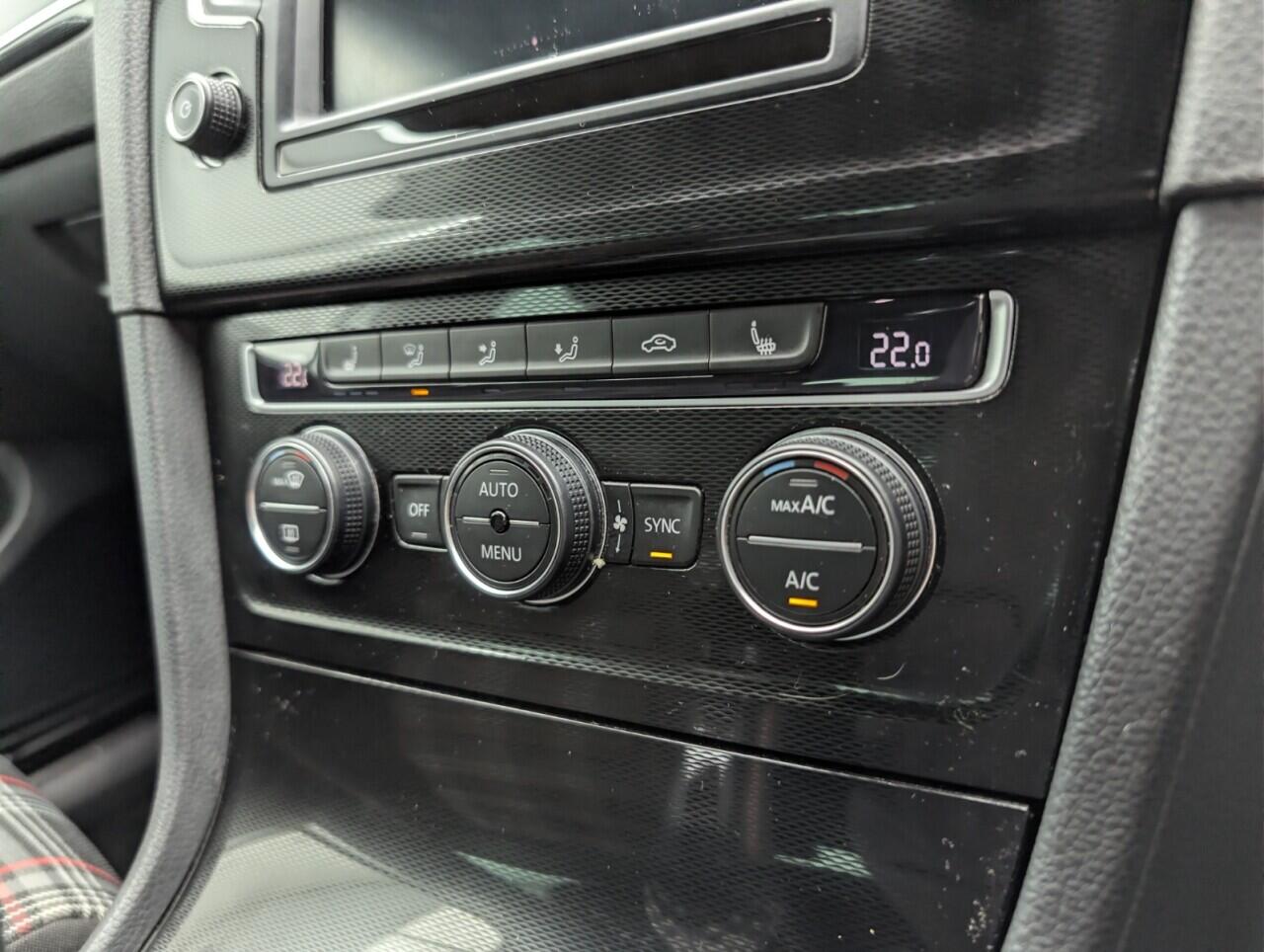 Used Volkswagen Golf 2017 for sale - 77696546: Photo 15